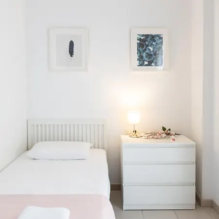 Apartment Hideout 26