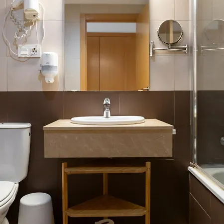 Hideout 26 * Valencia