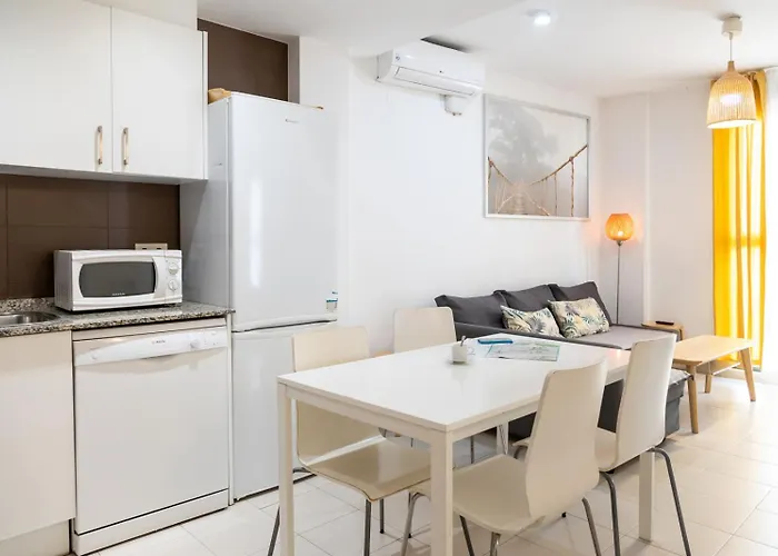 Hideout 26 * Valenza